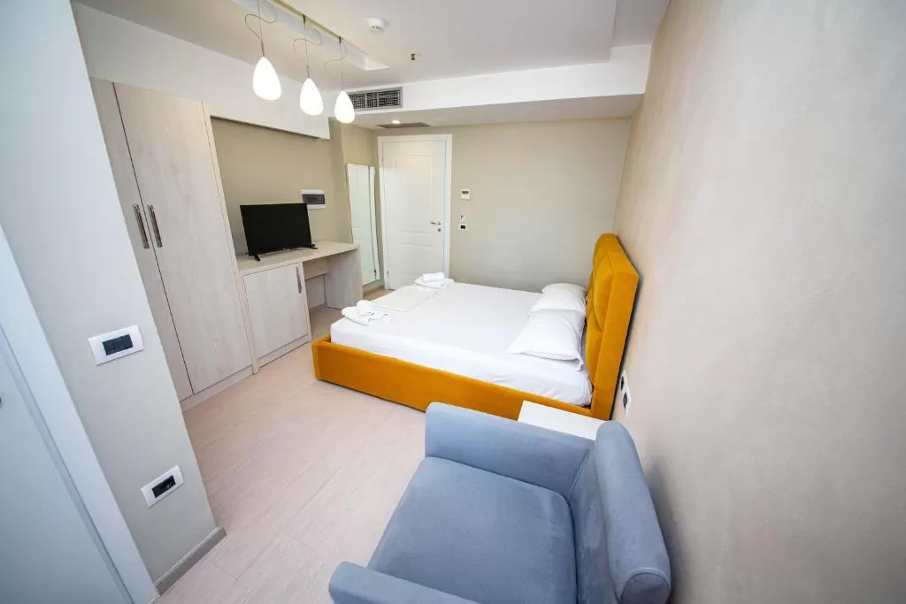 Miki 11 - STD DBL 5.jpg